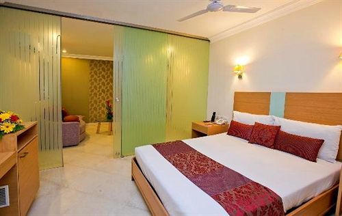Apartment The Lotus Hotel, Burkit Road *